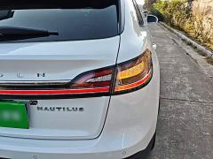 Lincoln Explorer 2.0T AWD Premium - ფოტო 7