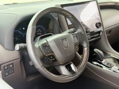 Toyota Vellfire Crown Hybrid 2.5L Executive Premier Edition - photo 18
