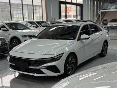 Hyundai Elantra 1.5L CVT Luxury - фото 1