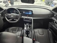 Hyundai Elantra 1.5L CVT Luxury - фото 7