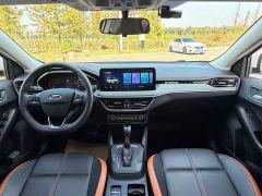 Ford Focus Hatchback EcoBoost 180 Automatic Sport Edition - ფოტო 13