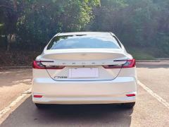 Toyota Camry 2.0L GVP Luxury - ფოტო 8