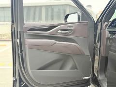 Cadillac Escalade 6.2L Canadian Spec - photo 15