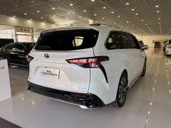Toyota Grevias 2.5L Hybrid Premium Plus Edition - photo 8