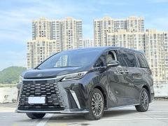 Lexus LM 500h Six-Seat Premium Edition - фото 2