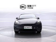 Tesla Model Y Rear-Wheel Drive - ფოტო 2