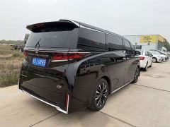 Toyota Vellfire Crown Hybrid 2.5L Executive Premier Edition - photo 7