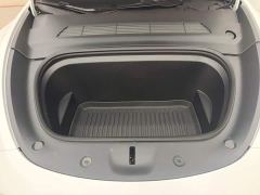 Tesla Model Y Rear-Wheel Drive - ფოტო 19