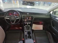 Volkswagen Magotan 330TSI DSG Advance - photo 9