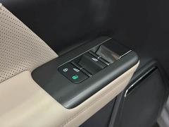 Volvo XC70 Plug-in Hybrid AWD Extended Range Plus - photo 12
