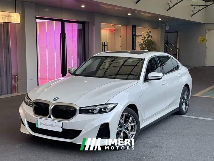 BMW i3 eDrive 35 L - car from China