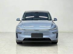 Tesla Model Y Rear-Wheel Drive - photo 2