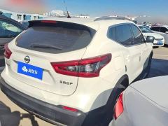Nissan Qashqai 2.0L CVT XV Premium Luxury - photo 2