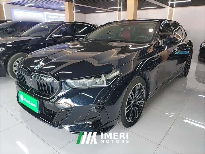 BMW 5 Series 530Li Premier M Sport Package - автомобиль из Китая