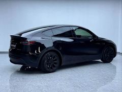 Tesla Model Y Rear-Wheel Drive - ფოტო 15