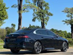 BMW 5 Series 530Li Premier M Sport Package - photo 6