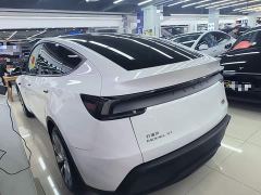 Tesla Model Y Long Range All-Wheel Drive Launch Edition - ფოტო 4