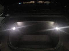 NIO ES8 Six-Seat Executive Signature Edition - ფოტო 10