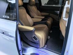 Denza D9 EV 600 AWD Flagship - ფოტო 14