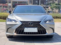 Lexus ES 200 Excellence Edition - photo 2