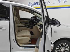 Buick GL8 Land Executive Cabin 652T Luxury - ფოტო 8