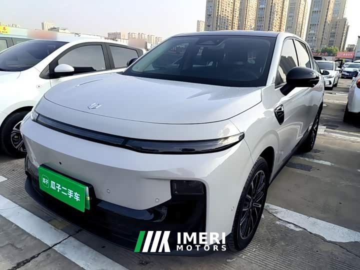 Leapmotor B10 510 Pleasure Edition - ავტომობილი ჩინეთიდან