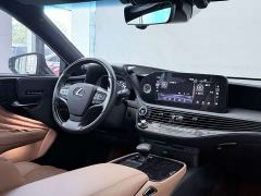 Lexus LS 500h Luxury - ფოტო 18