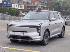 IM Motors Zhiji LS8 66 Ultra Luxury Six-Seater - фото 1
