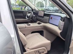 IM Motors Zhiji LS8 66 Ultra Luxury Six-Seater - фото 20
