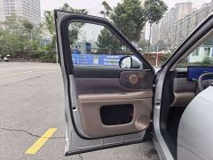 IM Motors Zhiji LS8 66 Ultra Luxury Six-Seater - фото 9
