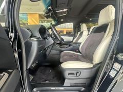 Lexus LM 300h 7-Seater Elegant Edition - ფოტო 3
