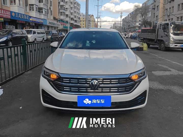 Volkswagen Sagitar 300TSI DSG Excellence Edition - автомобиль из Китая