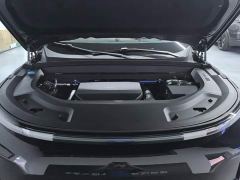 Li Auto L9 Pro - ფოტო 10