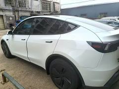 Tesla Model Y Rear-Wheel Drive - ფოტო 3