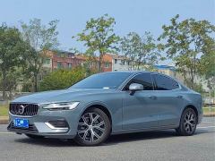 Volvo S60 B4 Smart Luxury Edition - ფოტო 1