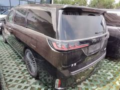 Voyah Lantu Dreamchaser PHEV AWD Flagship Kunpeng Edition - ფოტო 4