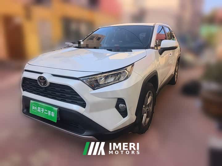 Toyota RAV4 2.0L CVT FWD Style Edition - автомобиль из Китая
