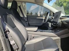 Tesla Model Y Long Range All-Wheel Drive - photo 14
