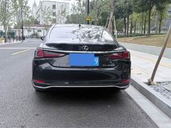 Lexus ES 200 Premium Edition - photo 4