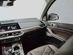 BMW X5 Facelift xDrive 30Li M Sport Premium Package - фото 10