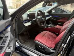 BMW i5 eDrive 35L M Sport Package - ფოტო 3