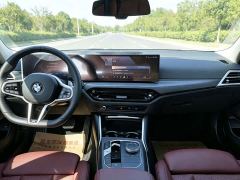 BMW 3 Series 325Li M Sport Package - фото 5
