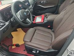BMW 3 Series 320Li M Sport Package - ფოტო 14