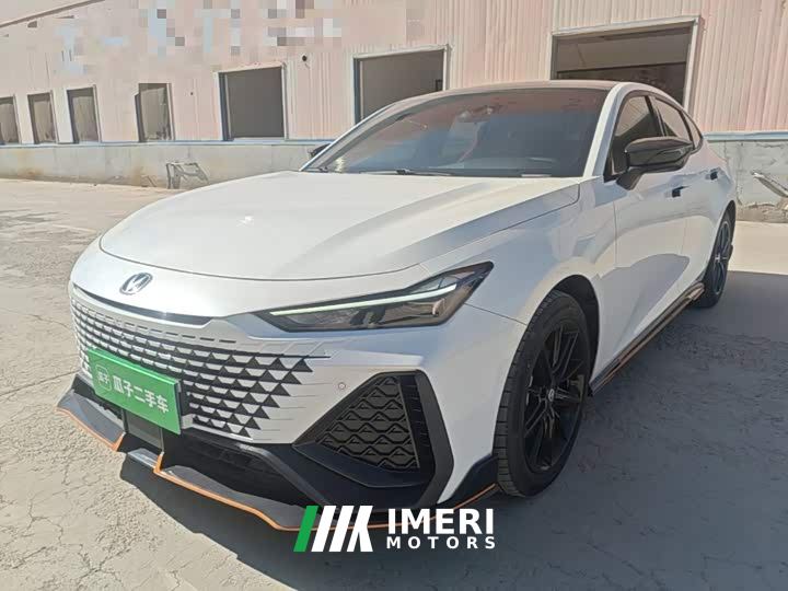 Changan UNI-V 2.0T Sharp Speed Edition - автомобиль из Китая