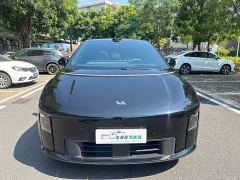 Li Auto i6 Four-Wheel Drive Standard Edition - ფოტო 2