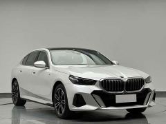 BMW 5 Series 530Li Premier M Sport Package - ფოტო 3