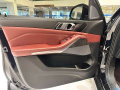 BMW X5 Facelift xDrive 30Li M Sport Premium Package - фото 9