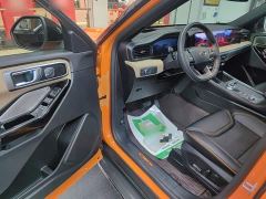 Ford Explorer EcoBoost 285 Kunlun Peak Edition 7-seater - ფოტო 15