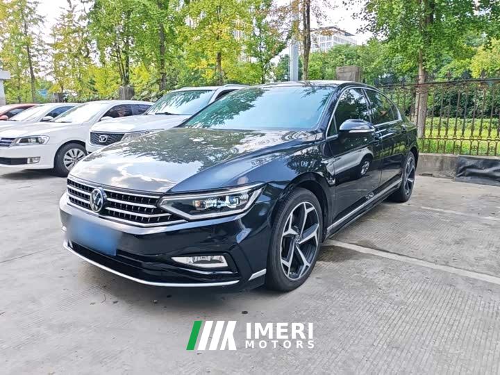 Volkswagen Magotan 2 Million Units Commemorative Edition 330TSI DSG Luxury - автомобиль из Китая