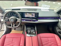 BMW 5 Series 530Li Premier M Sport Package - ფოტო 10